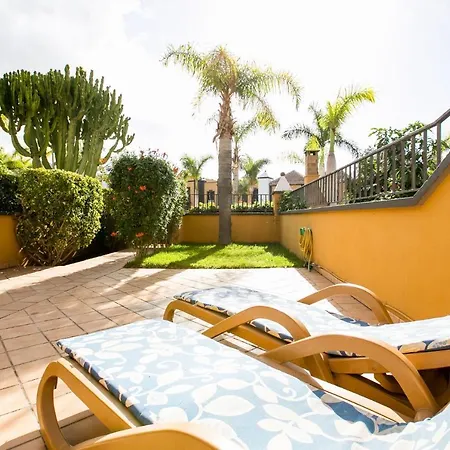 別荘 Townhouse In El Duque