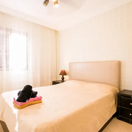 Townhouse In El Duque Nyaraló *